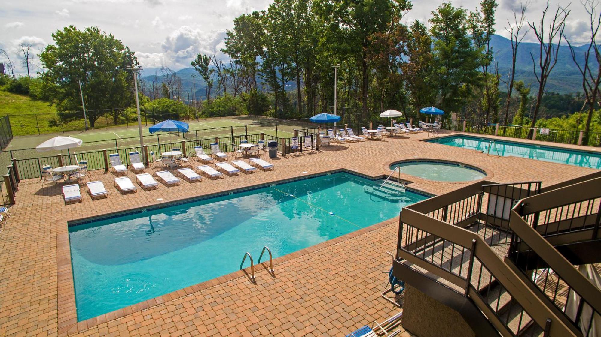 Daya, Hot Tub, Pool Table, 1089 Of Free Attraction Tickets For Each Paid Day, Dollywood And More! Gatlinburg Quarto foto