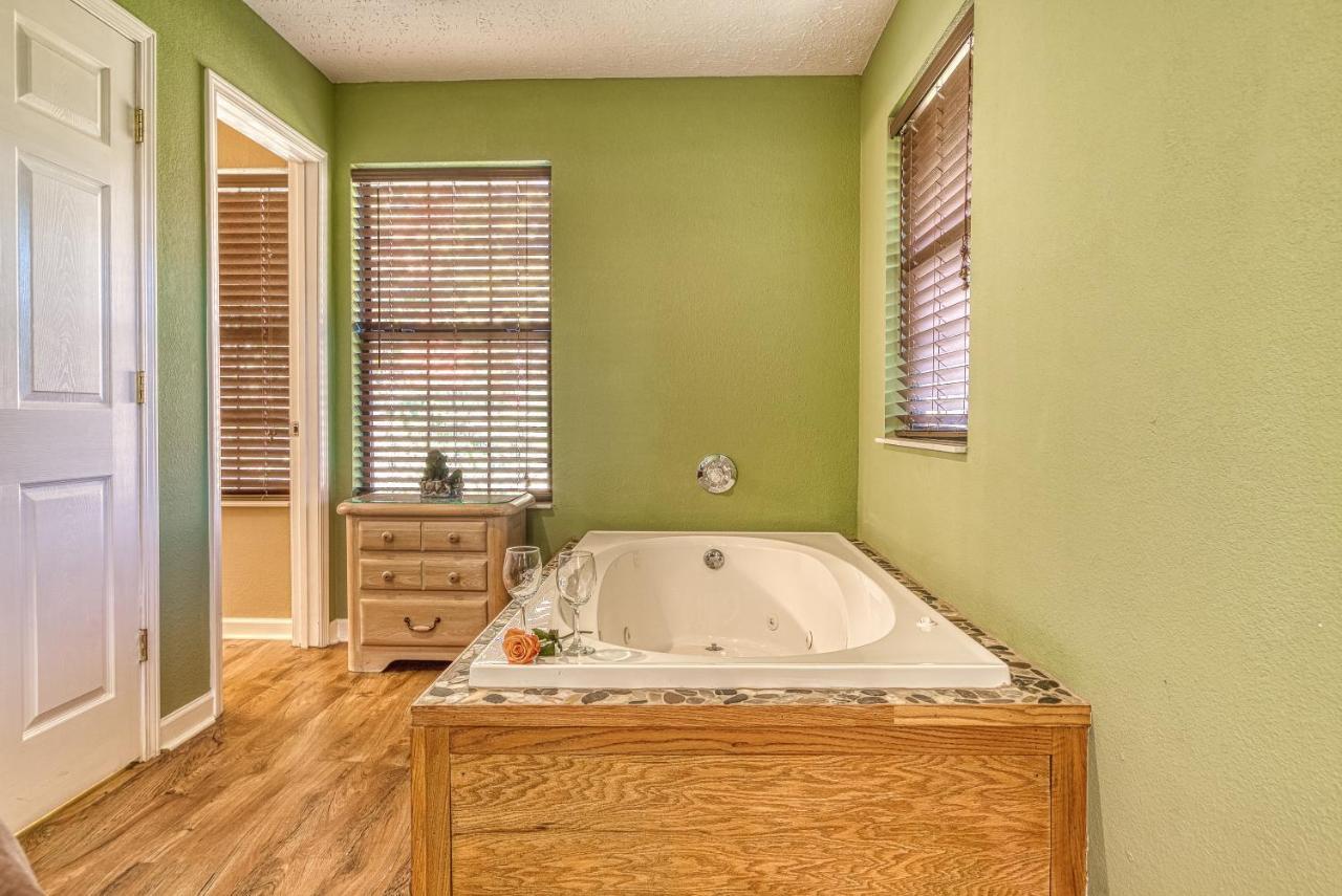Daya, Hot Tub, Pool Table, 1089 Of Free Attraction Tickets For Each Paid Day, Dollywood And More! Gatlinburg Exterior foto